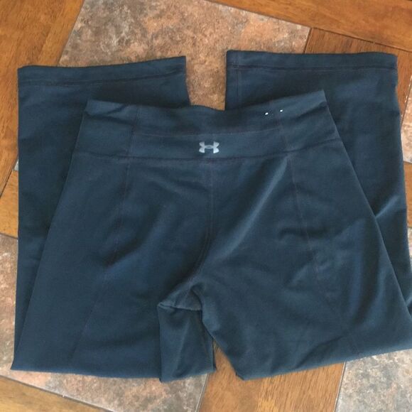 Under Armour capris  - Picture 1 of 4